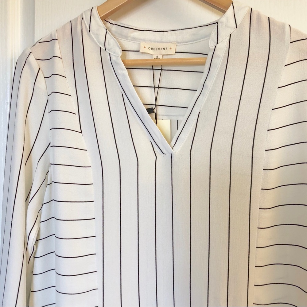 Vici Striped Blouse - Picture 2 of 6